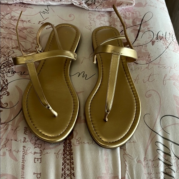 Elegant Gold Women's Sandals - Picture 1 of 2